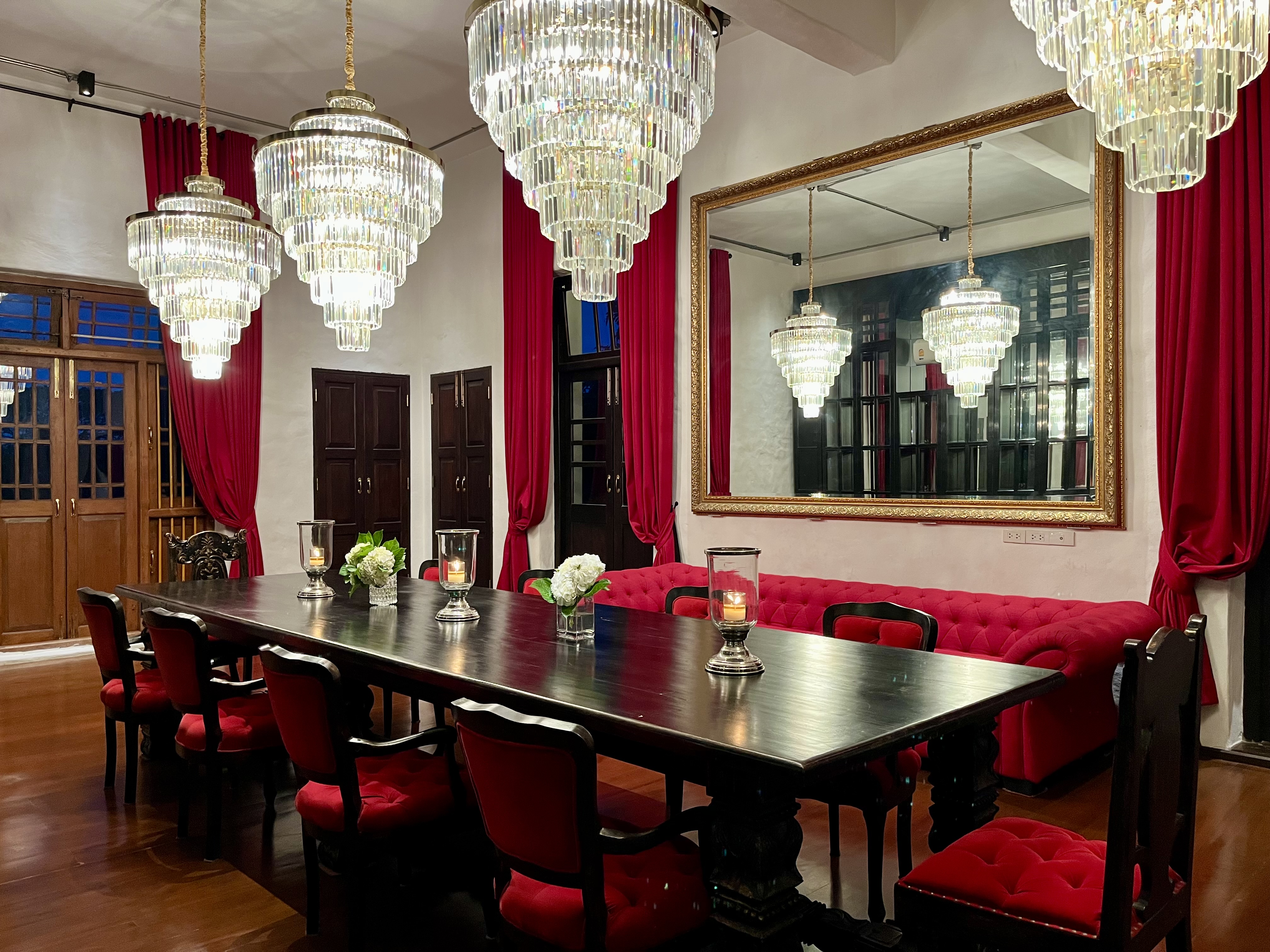 The Parlour - Image 8